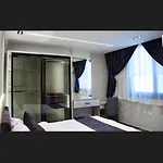 Building Hotel